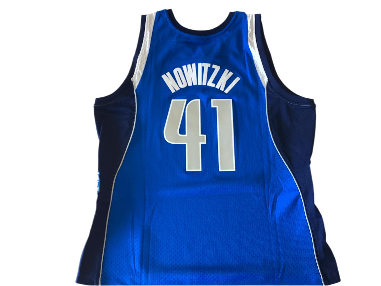 Mavs Nowitzki Mitchell & Ness Player Jersey