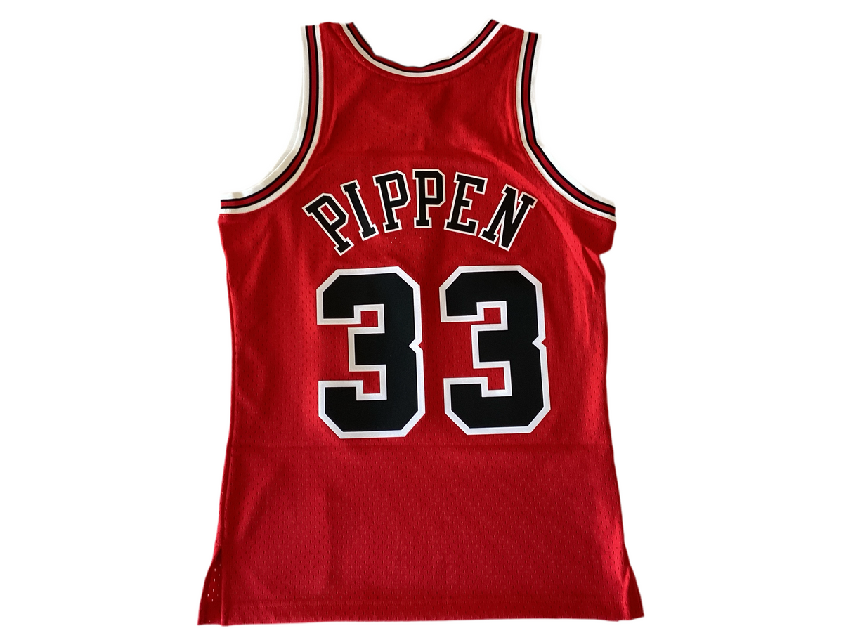 Bulls Pippen Mitchell & Ness Player Jersey